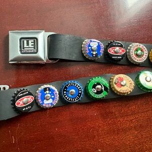 Little Earth Bottle Cap seatbelt belt